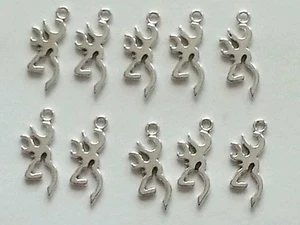 SET BESTEHEND AUS 10 BROWNING JAGD HIRSCHKOPF DUNKELSILBER CHARM - 1" H X 1/2" B - JAGD - SPORT - Bild 1 von 2