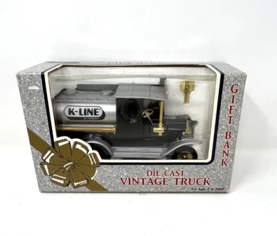 K-Line Die Cast Vintage Truck Gift Bank Oil Company w/ Key Chrome Trim - Image 1 of 4