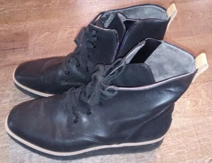 Dr. Scholl's Local Plateaustiefel Damengröße 10 M schwarz gebraucht, in einwandfreiem Zustand Reißverschluss - Bild 1 von 4