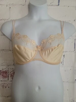 Sujetador Sears Beige Con Aros Talla 34DD Transparente Media Copa Encaje Ajuste Doble Correas Lazo Foto 1 de 4