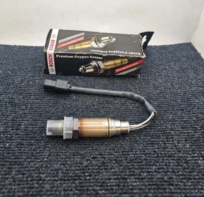 Sensor de oxígeno O2 Bosch 15009 para Acura ILX 2006-2015 y Honda Civic Foto 1 de 4