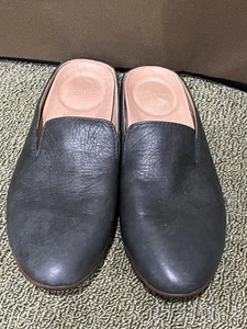 Dansko Damen 36/5,5 Lexie Pantoletten Sandalen Schuhe grün Leder Slipper Loafer flach - Bild 1 von 8