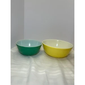 2 Vintage Pyrex Rührschüsseln groß, gelb und grün - Bild 1 von 5