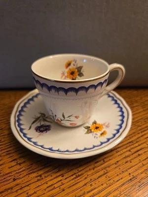 De Colección WEDGWOOD Enoch Tunstall Lowestoft Demitasse y Platillo Borde Dorado Flores  Foto 1 de 3