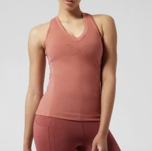 Camiseta sin mangas ajustada Athleta Legend roja apagada talla mediana nueva con etiquetas - Imagen 1 de 7