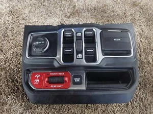 21 22 23 WRANGLER OEM Center Trim Assembly w/Switches & Outlets - Picture 1 of 13