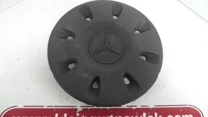 ENJOLIVEUR DE ROUE Mercedes-Benz Vito (639.7) 2010 A6394010825 #7211X03A29SR4 - Photo 1 sur 1