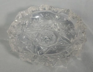 Vintage Anchor Hocking Early American Press Cut Star Burst Small Ashtray 4-1/4" - Picture 1 of 7