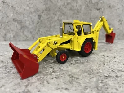 Corgi - JCB 3C Mk1 Backhoe Loader - Heavy Haulage - CC14015 - 1:50 - New/Mint - Image 1 of 4