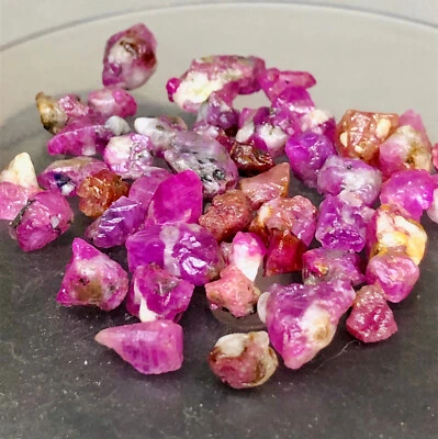 70,cts Natural beautiful red ruby rough gemstone raw lot from aghanistan - Image 1 of 4