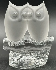Reijmyre Milchglas Eulen auf klarem Baumstamm Figur Statue Briefbeschwerer Schweden - Bild 1 von 9