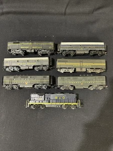 Lotto di 7 autovetture scala HO e motore fittizio PRR, WMRR - Foto 1 di 16