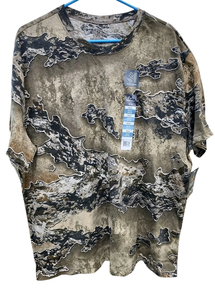 Realtree Men's Short Sleeve Camo Hunting Shirt Scent Control Tee  Men's Size XXL - Image 1 of 4