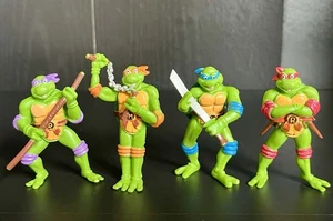 2015 Teenage Mutant Ninja Turtles TMNT Keychains *SET OF ALL 4!* FIGURINES ONLY! - Picture 1 of 9