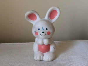 Vintage Strawberry Shortcake Rabbit 1982 Apricot Hopsalot White Bunny Toy USED - Picture 1 of 9