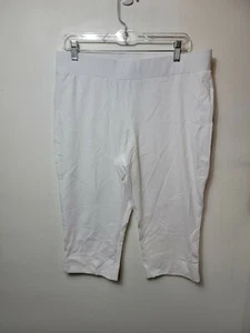 Women with Control Petite Contour Waist Pull-On Capri Pants - White - XSmall - Picture 1 of 4