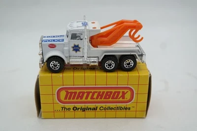 Vintage 1983 MATCHBOX Peterbilt Wreck Truck MB61 SFPD Police NRMT Boxed *1 Chip* - Image 1 of 4