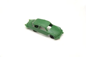 CITROËN DS 19 MONTAPLEX COCHE MINIATURA FABRICADO EN PLÁSTICO BLANDO AÑO 60/70 - Imagen 1 de 3