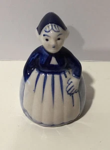 Estatuilla campana dama victoriana pintada a mano cerámica/porcelana rara de colección - Imagen 1 de 6