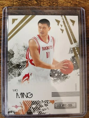 2009-10 Rookies & Stars Yao Ming Gold Parallel 131/500 #31 Houston Rockets HOF - Image 1 of 2