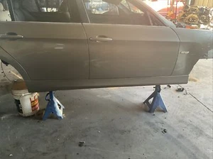 06-08 BMW 335i Right Outer Side Skirt 51777164796 - Picture 1 of 10