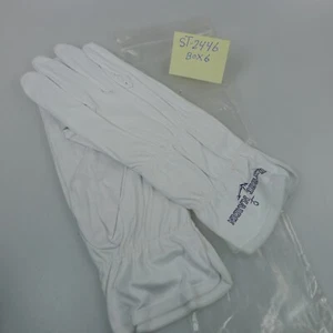 Ulysse Nardin White pair of Gloves, Medium size - Picture 1 of 2