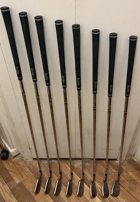 8ct Tour Edge Comp 950 Irons Golf Clubs 3-9 & W Nice Grips Clean - Image 1 of 4