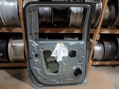 Driver Rear Side Door Crew Cab Opt Ako Fits 20-23 SILVERADO 2500 PICKUP 3038902 - Image 1 of 4