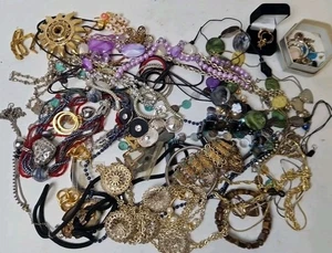 G1 Großes SCHMUCKKONVOLUT Oma Nachlass Ketten Ringe Sammlung Schmuck Ohrringe - Bild 1 von 5