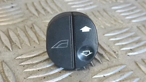 Commande bouton lève vitre avant droit - FORD Fusion - Réf : 96FG14529AC - Picture 1 of 4