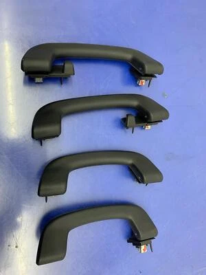 2017 - 2022 宝马 540i G30 原始设备制造商前后内部抓手套装 (4) — 第 1/4 张图片