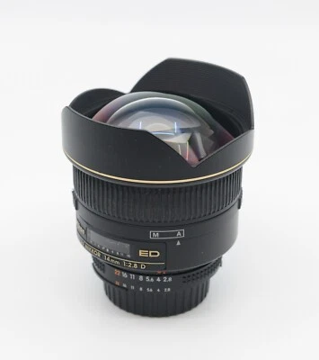 Lente Nikon NIKKOR 14 mm f/2,8D Foto 1 de 4