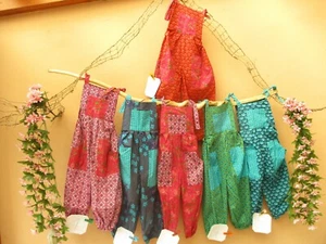 Pantalone bambino salopette hippie tessuto bambina ragazzo colorato 2 anni 92 98 fatto a mano estate - Foto 1 di 10