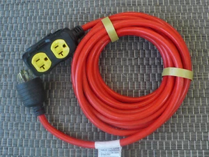 Heavy Duty 21' 4 Prong Twist Lock Plug End With 4 Outlet 30 Amp Water Resistant - Picture 1 of 3