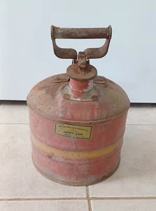 Vintage Justrite Metal Safety Gas Can Underwriters Laboratories Inc Rust Gas Can - Picture 1 of 20