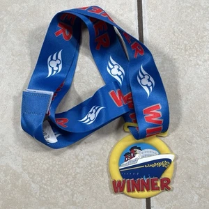 Disney Cruise Line Winner Medaglione Topolino Pippo Paperino Margherita Pluto Chip/Dale 5k - Foto 1 di 5
