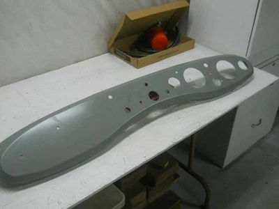 Salpicadero de instrumentos Austin Healey Bugeye Sprite con volante a la derecha Foto 1 de 4