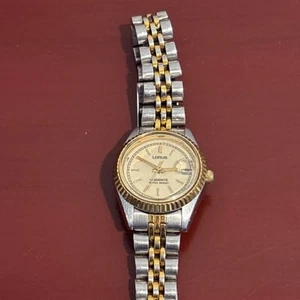 Lorus Lumibrite Dial Watch!2 Tone/Round Case /24mm/Stainless Steel Band!untested - Picture 1 of 14