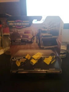 2020 Micro Machines CONSTRUCTION Series 1 - #02 DUMP TRUCK BACKHOE BULLDOZER - Picture 1 of 4
