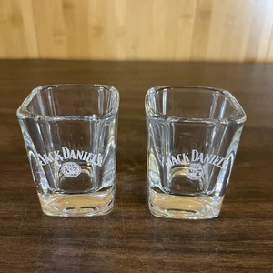 Juego de 2 vasos de chupito de vidrio cuadrado pesado de whisky Jack Daniels - Imagen 1 de 6