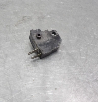 03-08 Interruptor luz freno delantero Kawasaki Vulcan Classic VN1600 27010-1406 Foto 1 de 2