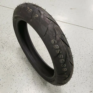 BRIDGESTONE S21 120/70 ZR17 FRONT TIRE P/N 300813 - Picture 1 of 6