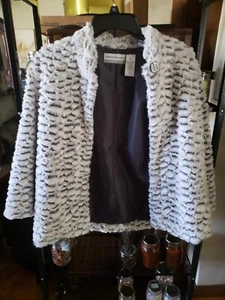 Alfred Dunner Petite 6P Kunstfell Jacke weiß schwarz strukturiert kuschelig Wintermantel Li - Bild 1 von 7
