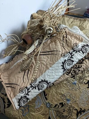 2x Quilted Cushion Covers Damask Beige Cream Brown 18x18" - Image 1 of 4