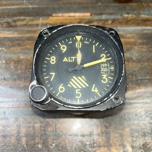 Vintage Kollsman U. S. A. F Rare Aircraft Pressure Altimeter Pressure Type MB-2 - Picture 1 of 4