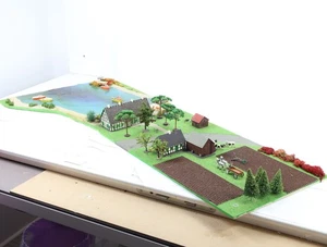 Spur H0 Diorama Szenerie Bauernhof Gehöft mit Feld am See mit Badestrand - Bild 1 von 12