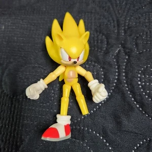 Sonic The Hedgehog Super Sonic 3" Action Figure Sega Jazwares BROKEN LEG - Picture 1 of 7