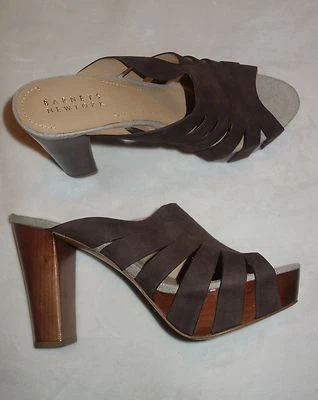 Sandalia de Tacón Alto Barneys New York Marrón Gamuza Talla 9.5 Nueva Foto 1 de 4
