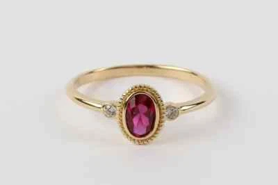 Three Stone Diamond Ruby Ring, Dainty Oval Cut Natural Ruby Solitaire - Изображение 1 из 4
