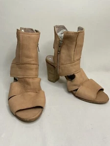 FREE PEOPLE Effie Block Heel Shoe Blush/Beige Size EU 38 US 8 - Picture 1 of 9